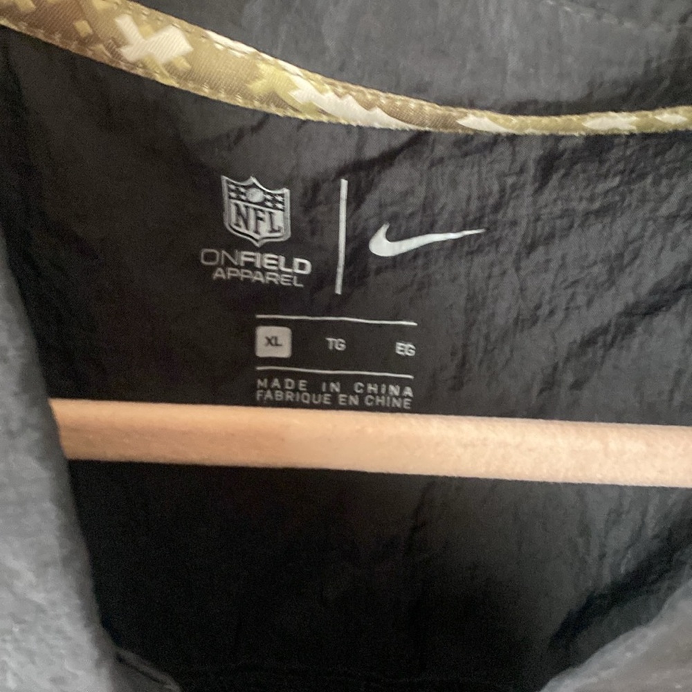 Official Nike Jaguars windbreaker - Picture 4 of 7